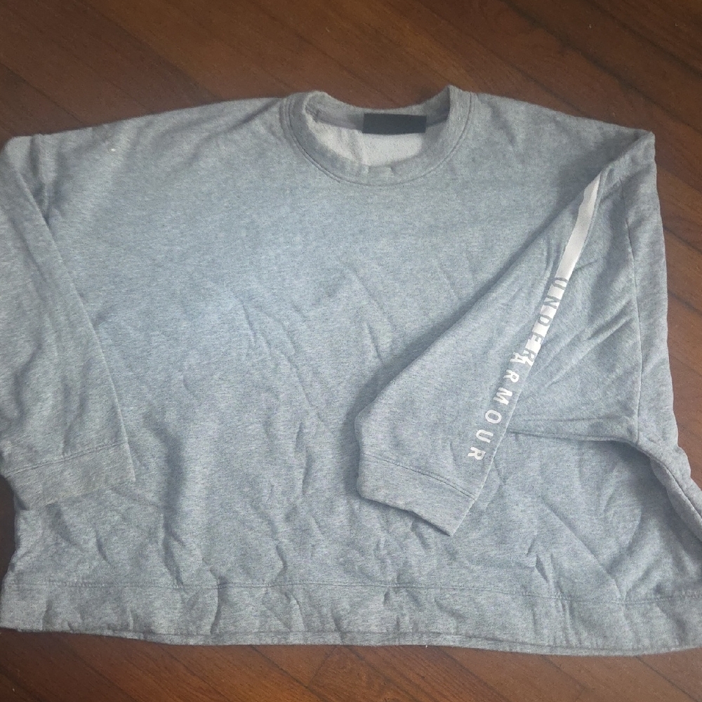 Under Armour Men's Crewneck Gray Sweater
